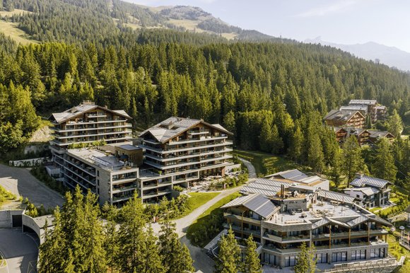 IL35_Genesis_Six Senses Crans-Montana_7.jpg